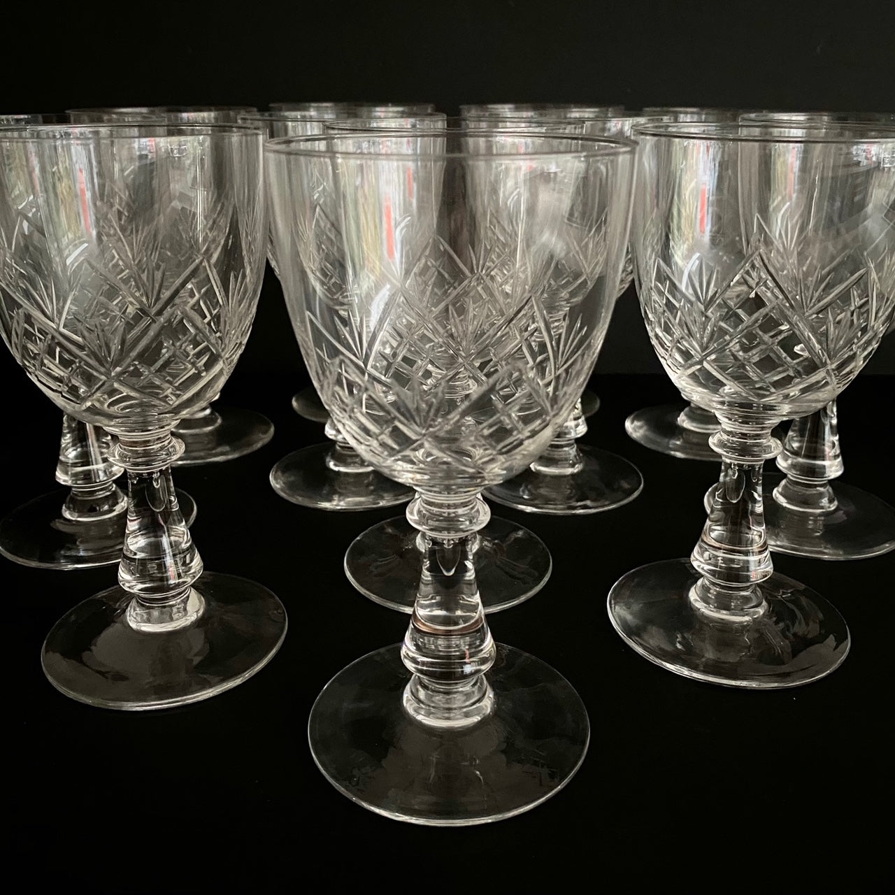 J78 SET 12 VINTAGE BELGIAN WINE GLASSES