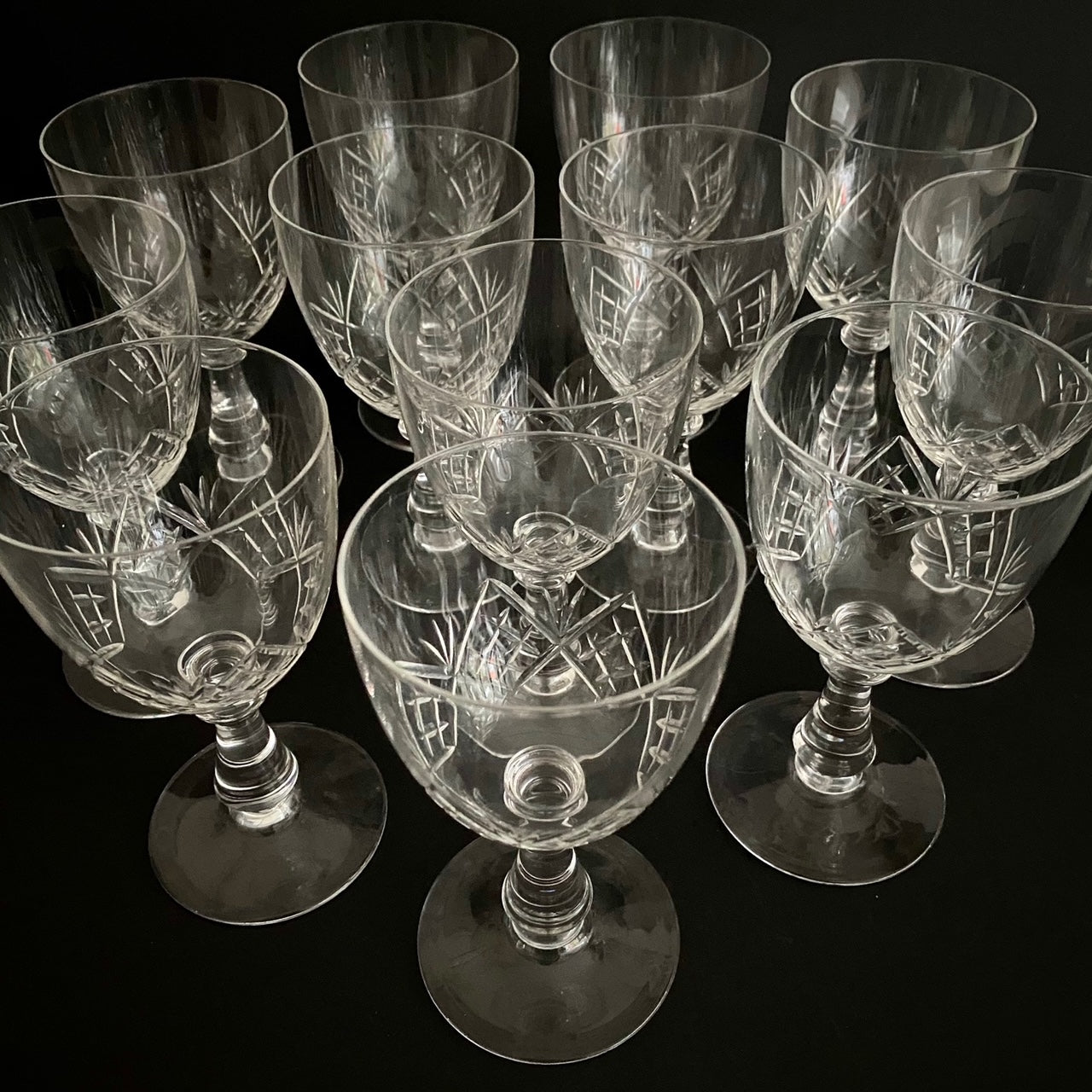 J78 SET 12 VINTAGE BELGIAN WINE GLASSES