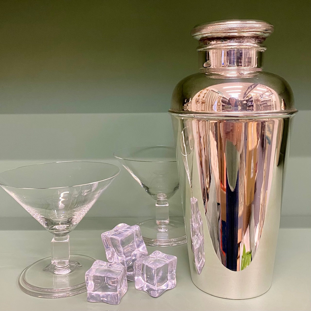 ART DECO 1920'S LARGE SILVER PLATED COCKTAIL SHAKER X52
