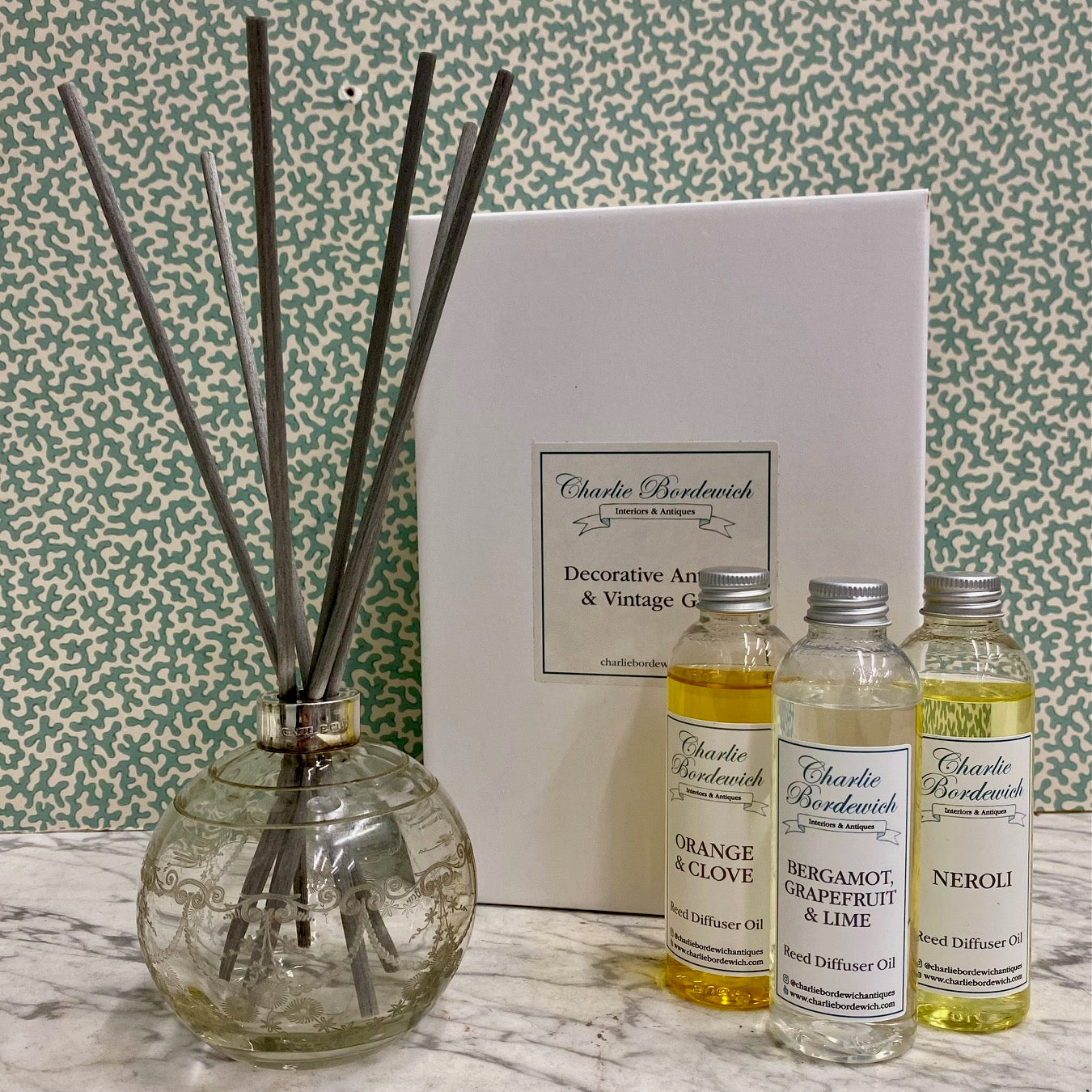 Larger Pretty Etched with Delicate Swags and Flowers Diffuser