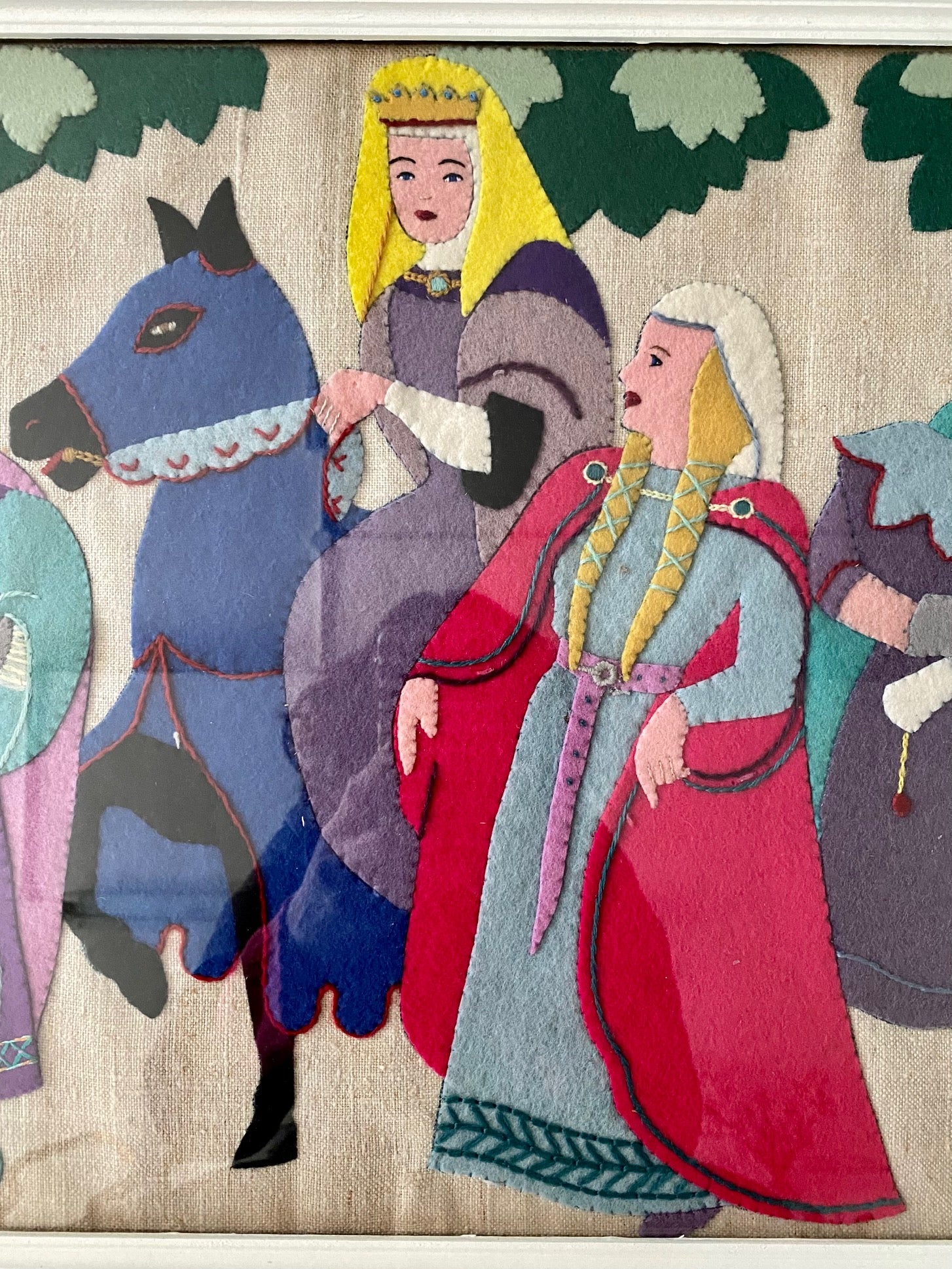 PAIR VINTAGE FELT ROBIN HOOD & MAID MARION PICTURES