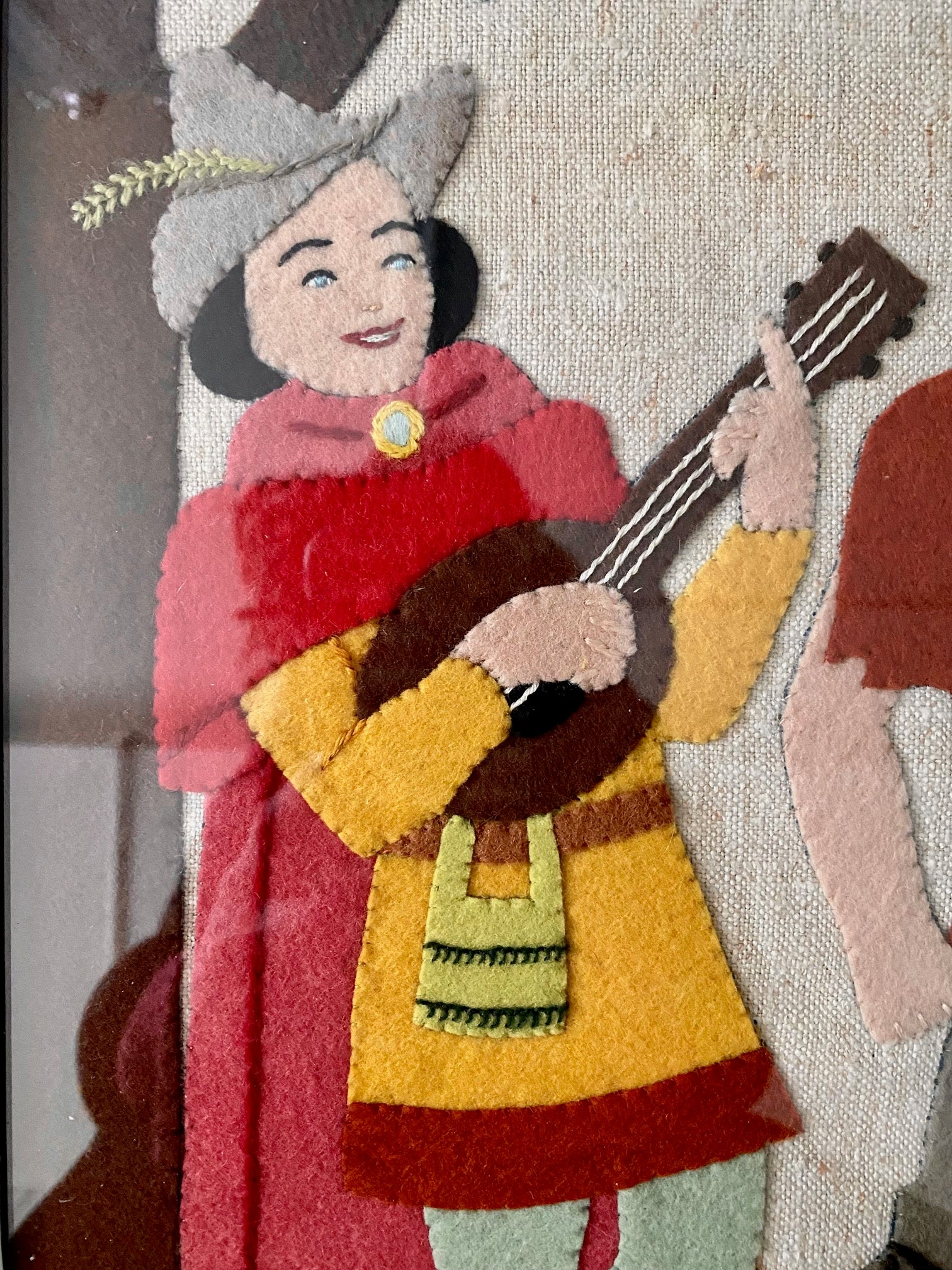 PAIR VINTAGE FELT ROBIN HOOD & MAID MARION PICTURES