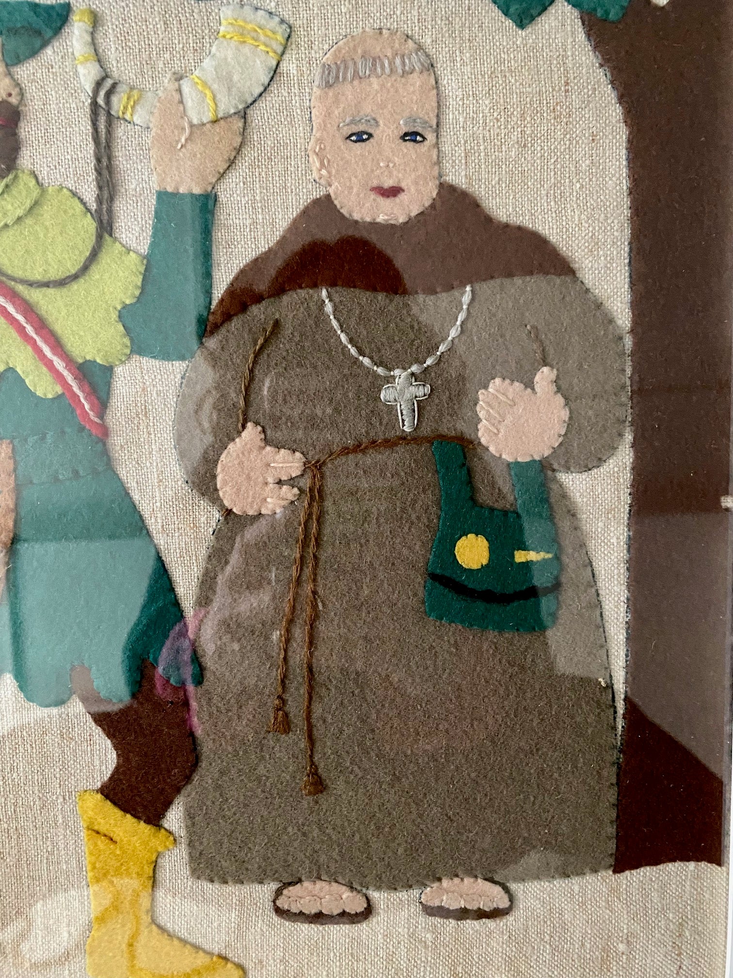 PAIR VINTAGE FELT ROBIN HOOD & MAID MARION PICTURES