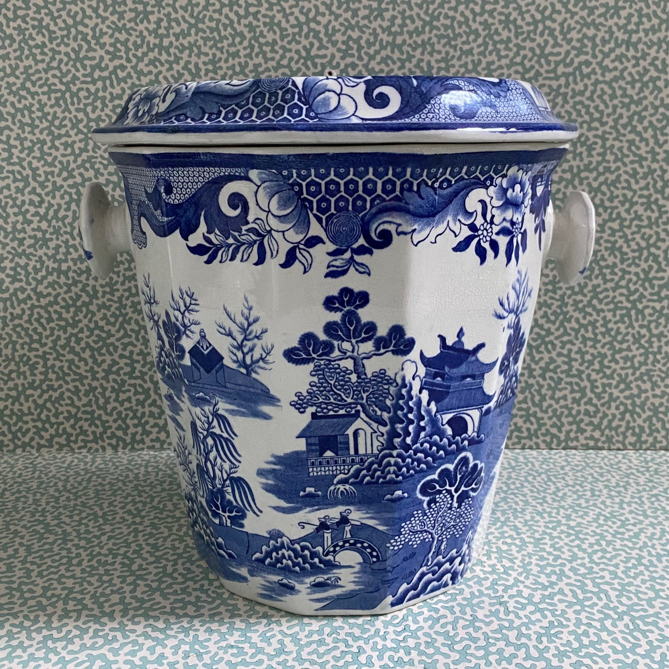 Masons Willow Pattern Blue & White Large Slop Bucket Y82