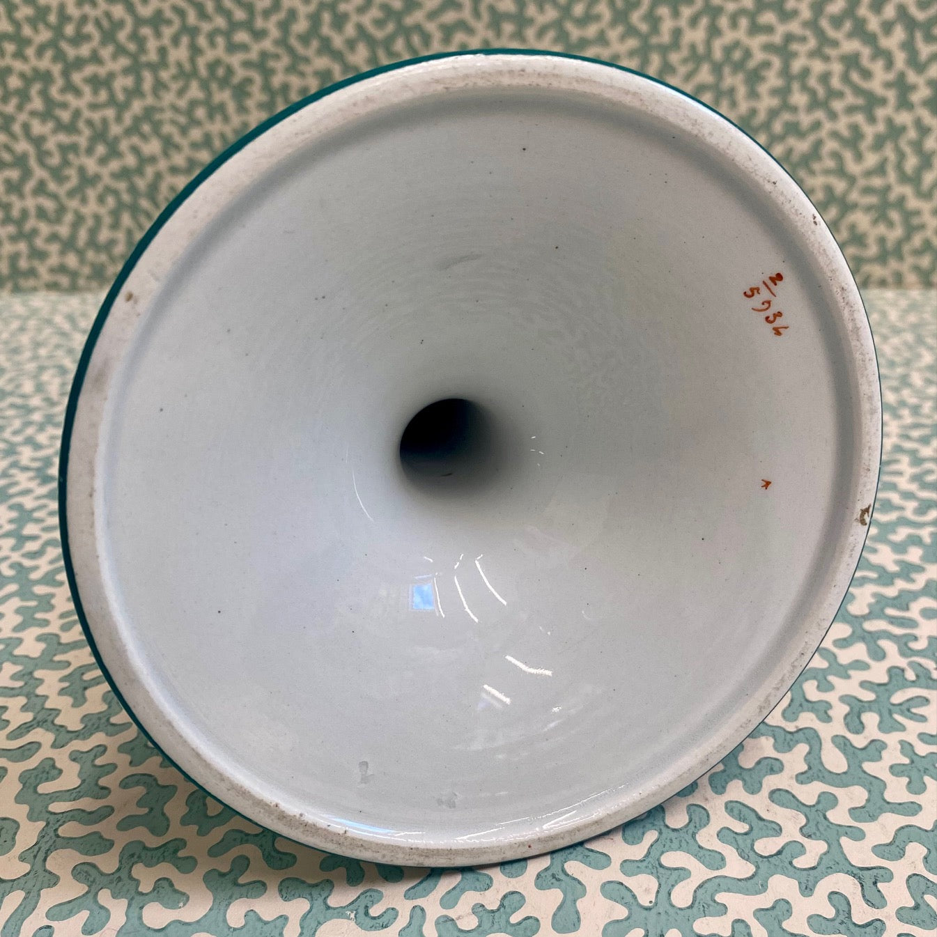 Single Candlestick with Roses Z27