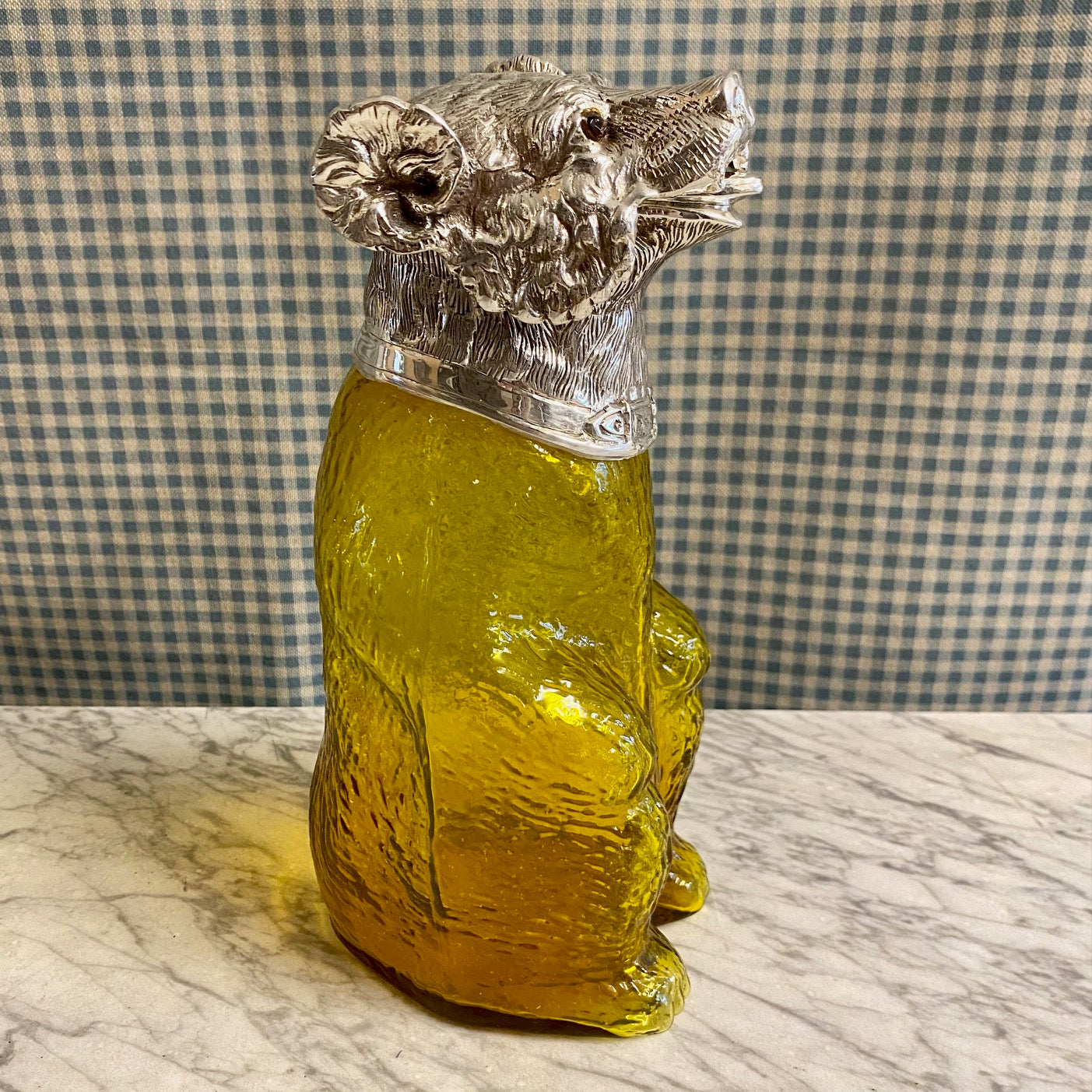 T97 NOVELTY YELLOW GLASS & SILVER PLATED BEAR DECANTER