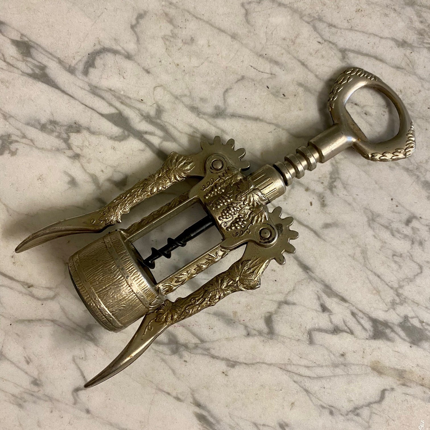VINTAGE ITALIAN GRAPES & BARREL CORKSCREW