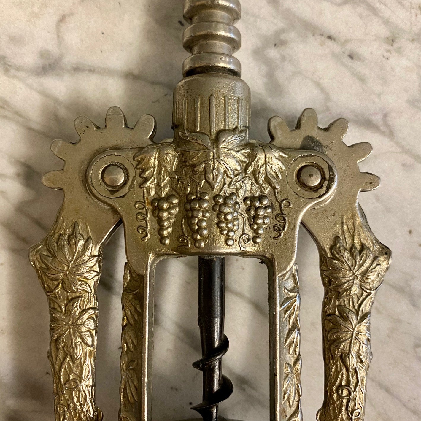 VINTAGE ITALIAN GRAPES & BARREL CORKSCREW