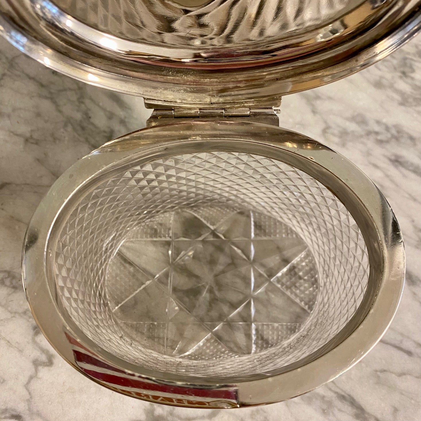 Y56 ANTIQUE CONTINENTAL STERLING SILVER CUT CRYSTAL BOX