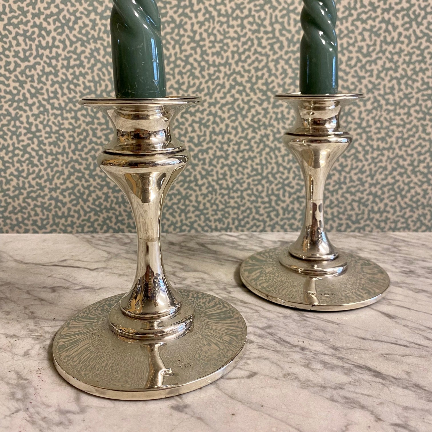 I97 ELEGANT PAIR ANTIQUE STERLING SILVER CANDLESTICKS