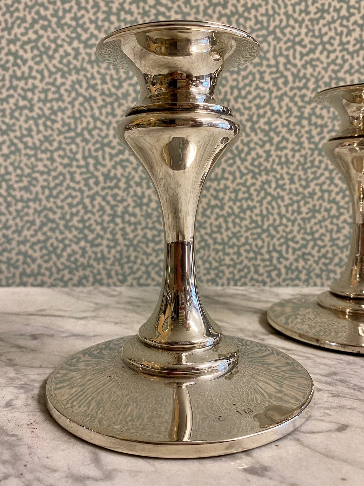 I97 ELEGANT PAIR ANTIQUE STERLING SILVER CANDLESTICKS