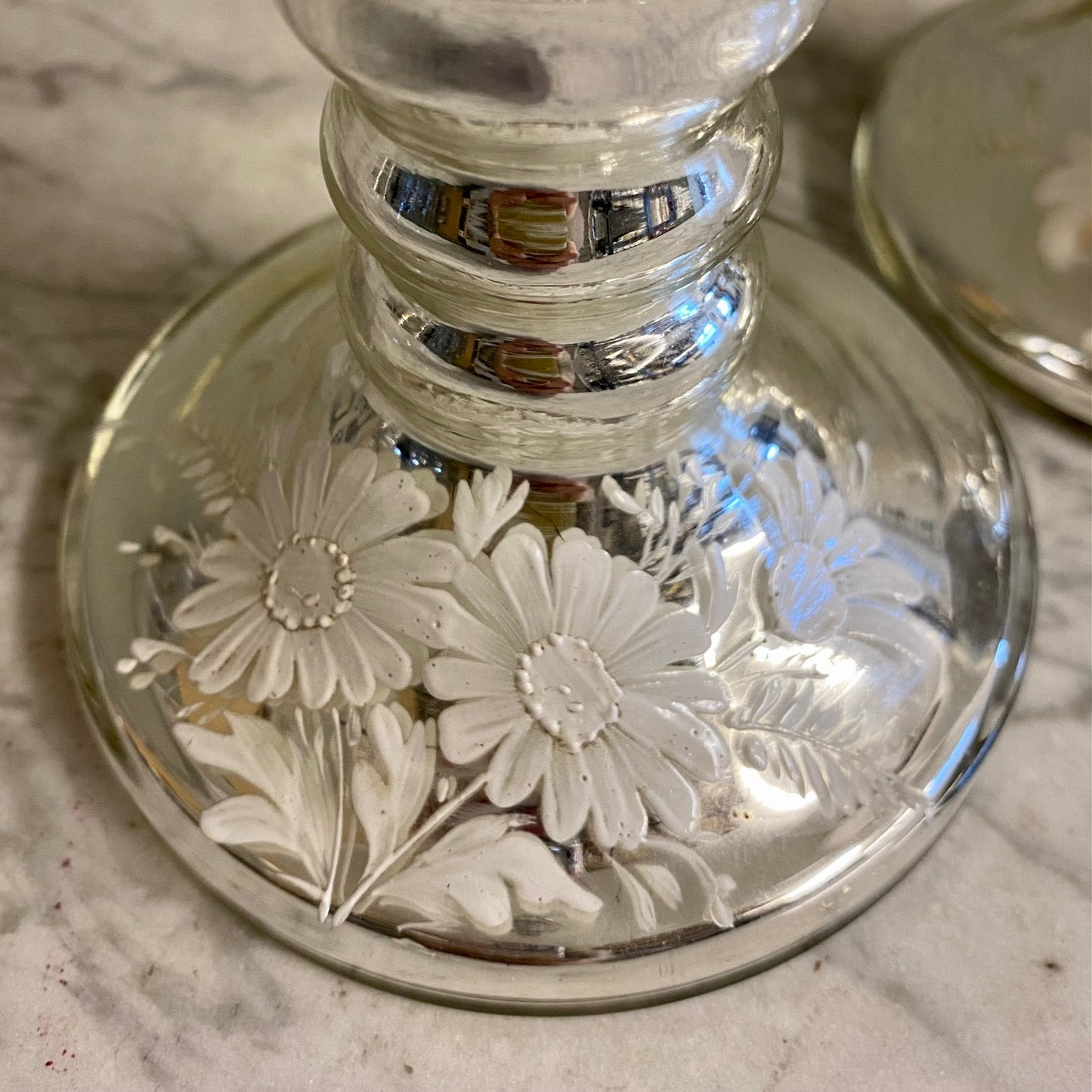 T50 PAIR RARE ANTIQUE MERCURY GLASS WHITE FLOWER LOW CANDLESTICKS