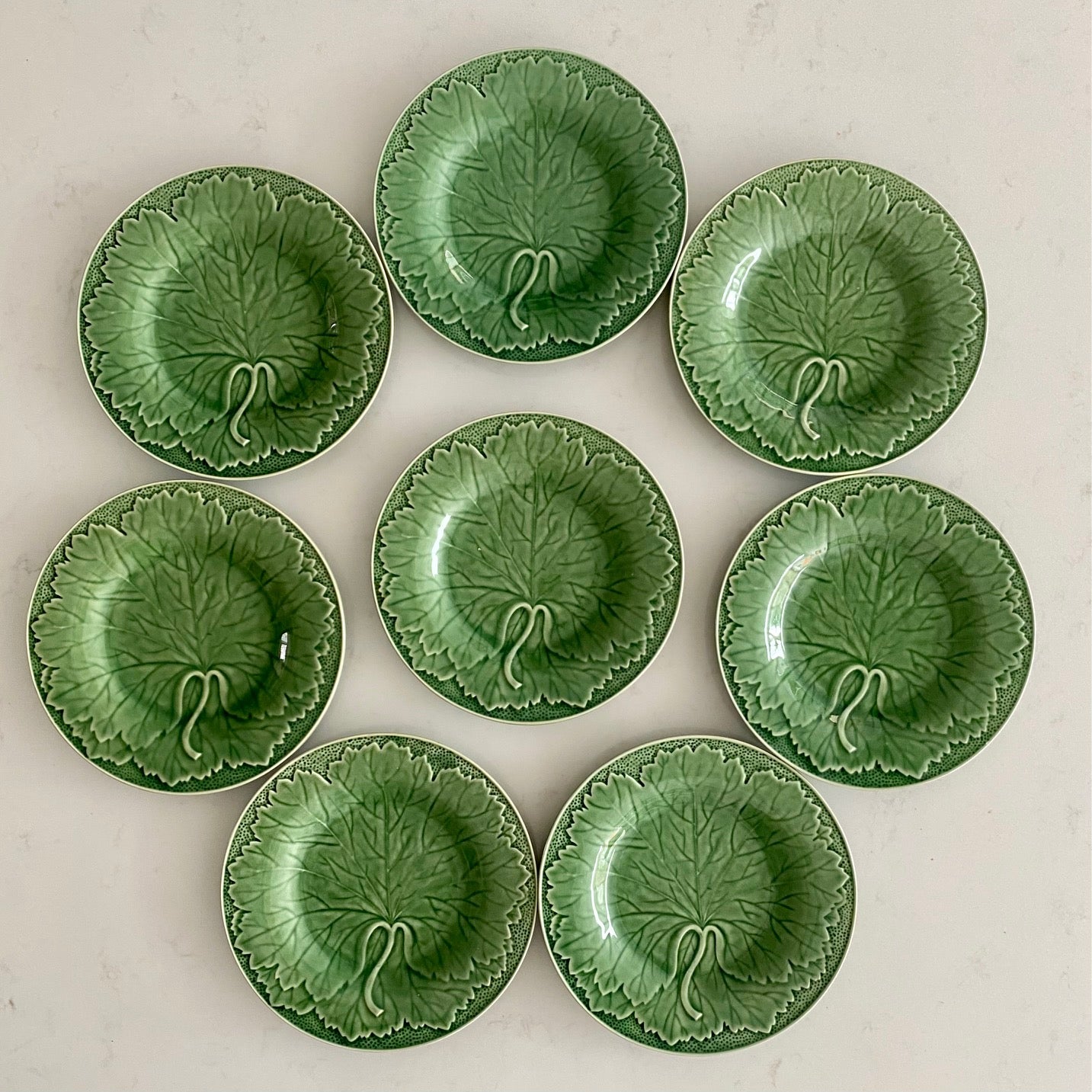 S55 SET 8 VINTAGE BORDALLO PINHEIRO GREEN LEAF SIDE PLATES
