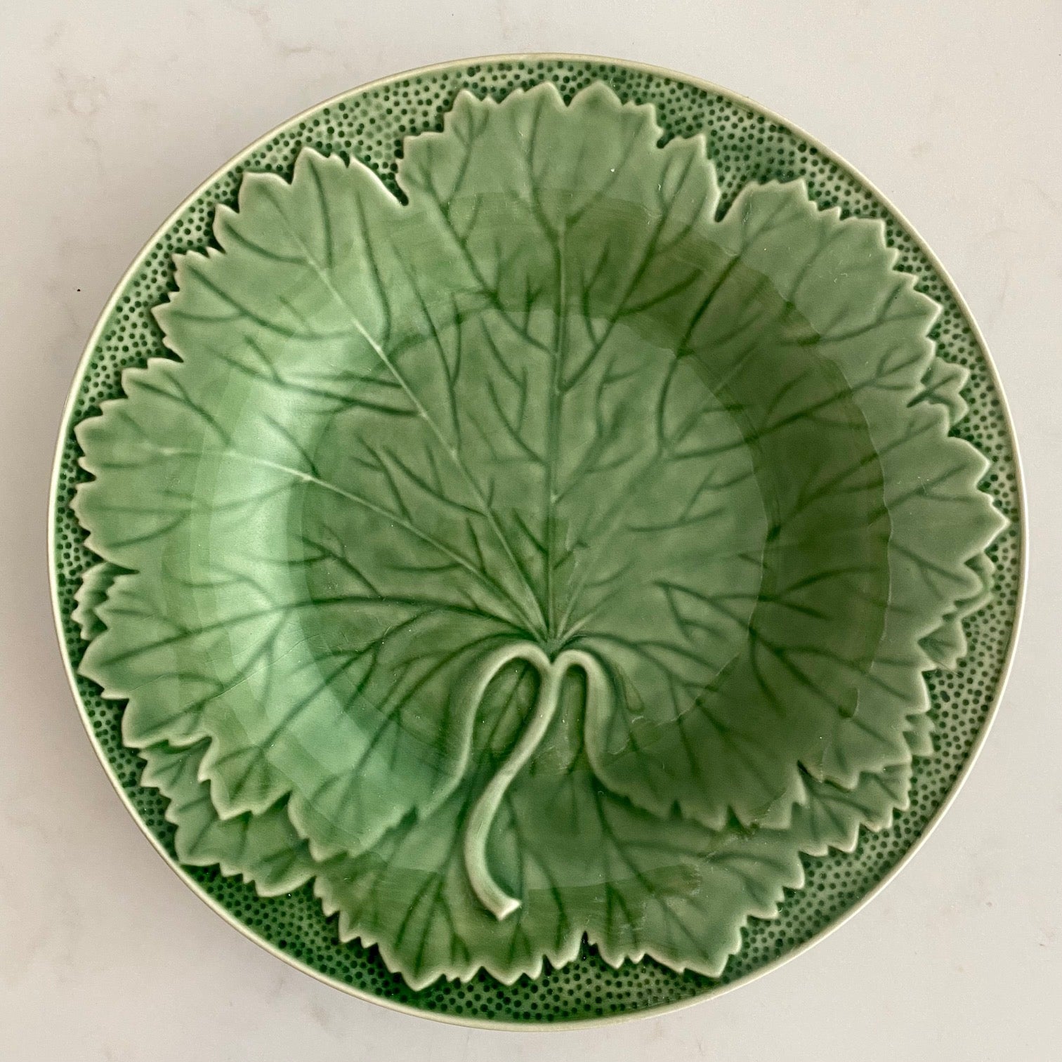 S55 SET 8 VINTAGE BORDALLO PINHEIRO GREEN LEAF SIDE PLATES