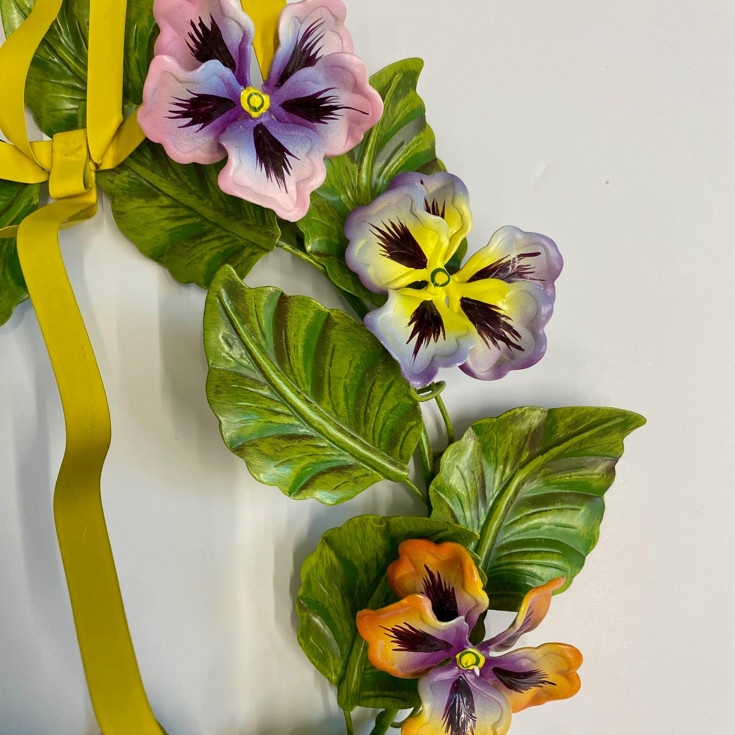 Small Vintage Metal Floral Wreath G170