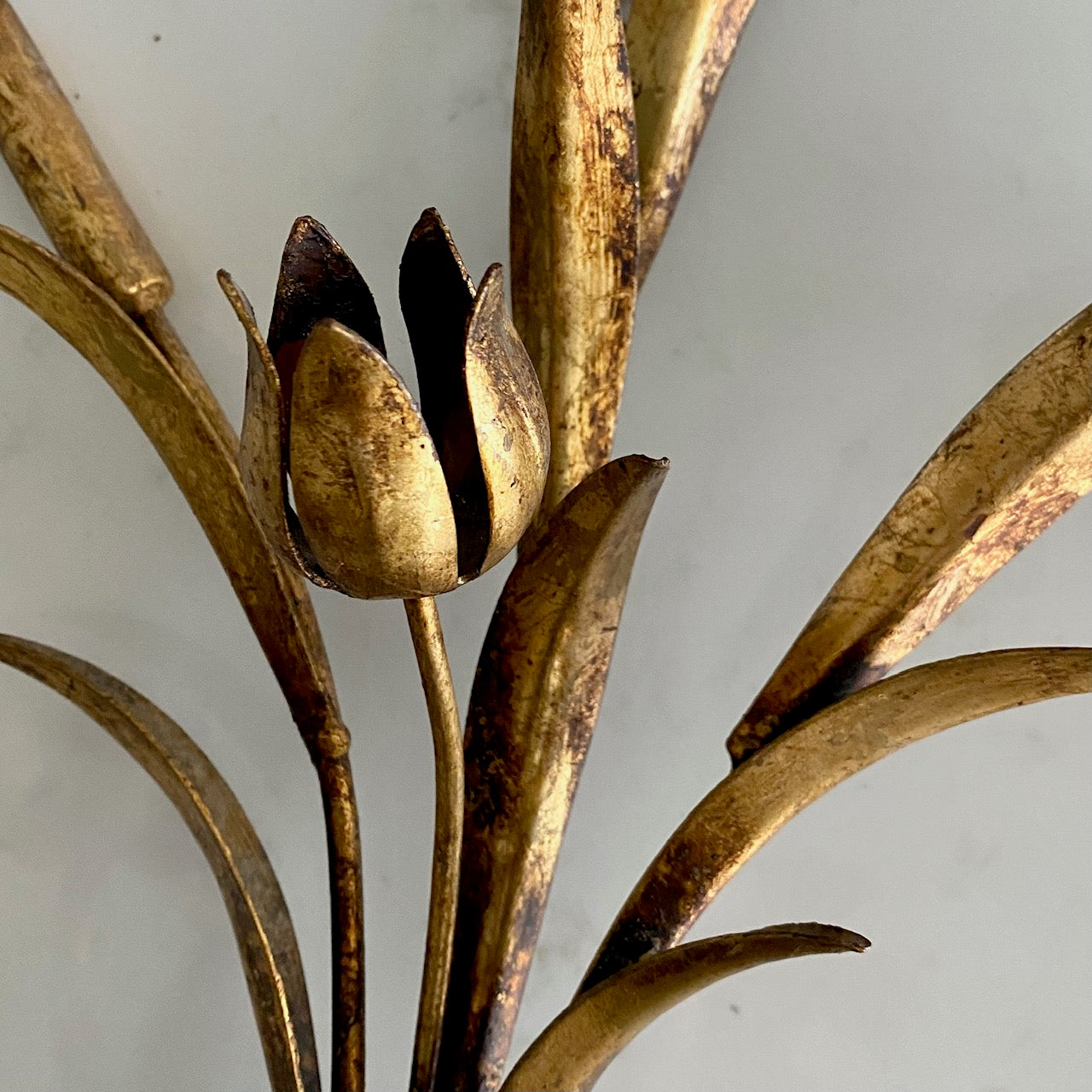 V32 VINTAGE PAIR ITALIAN GILT BOW & TULIP SCONCES