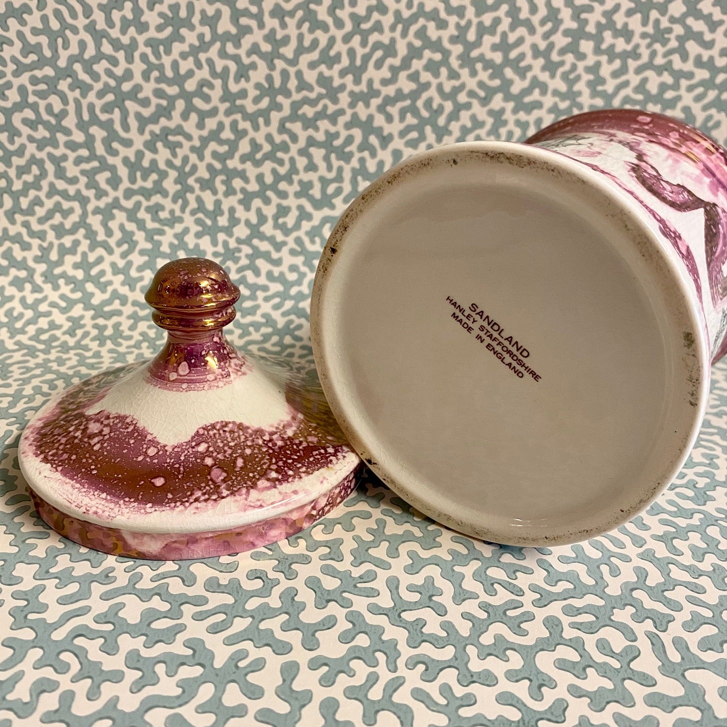 Y84 VINTAGE SANDLAND PINK LUSTRE ‘MARINERS COMPASS’ JAR