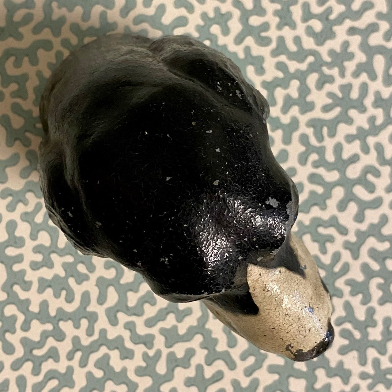 W50 VINTAGE HAND PAINTED METAL SPANIEL DOG BOTTLE OPENER