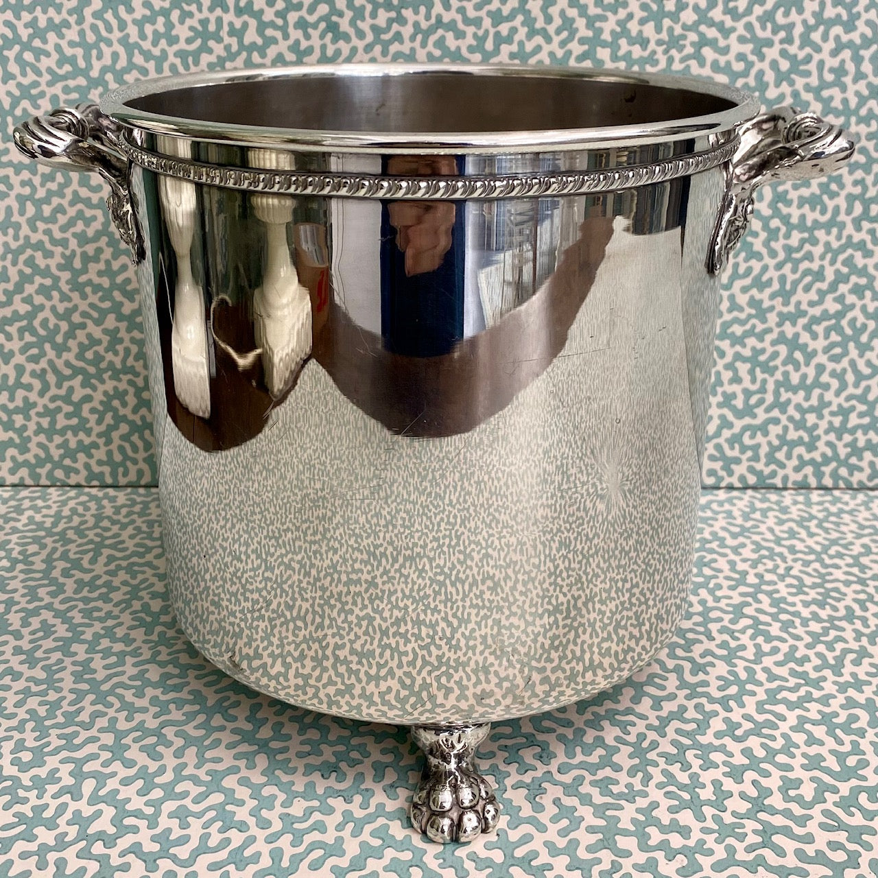 Silver Plate Planter on Paw Feet H126