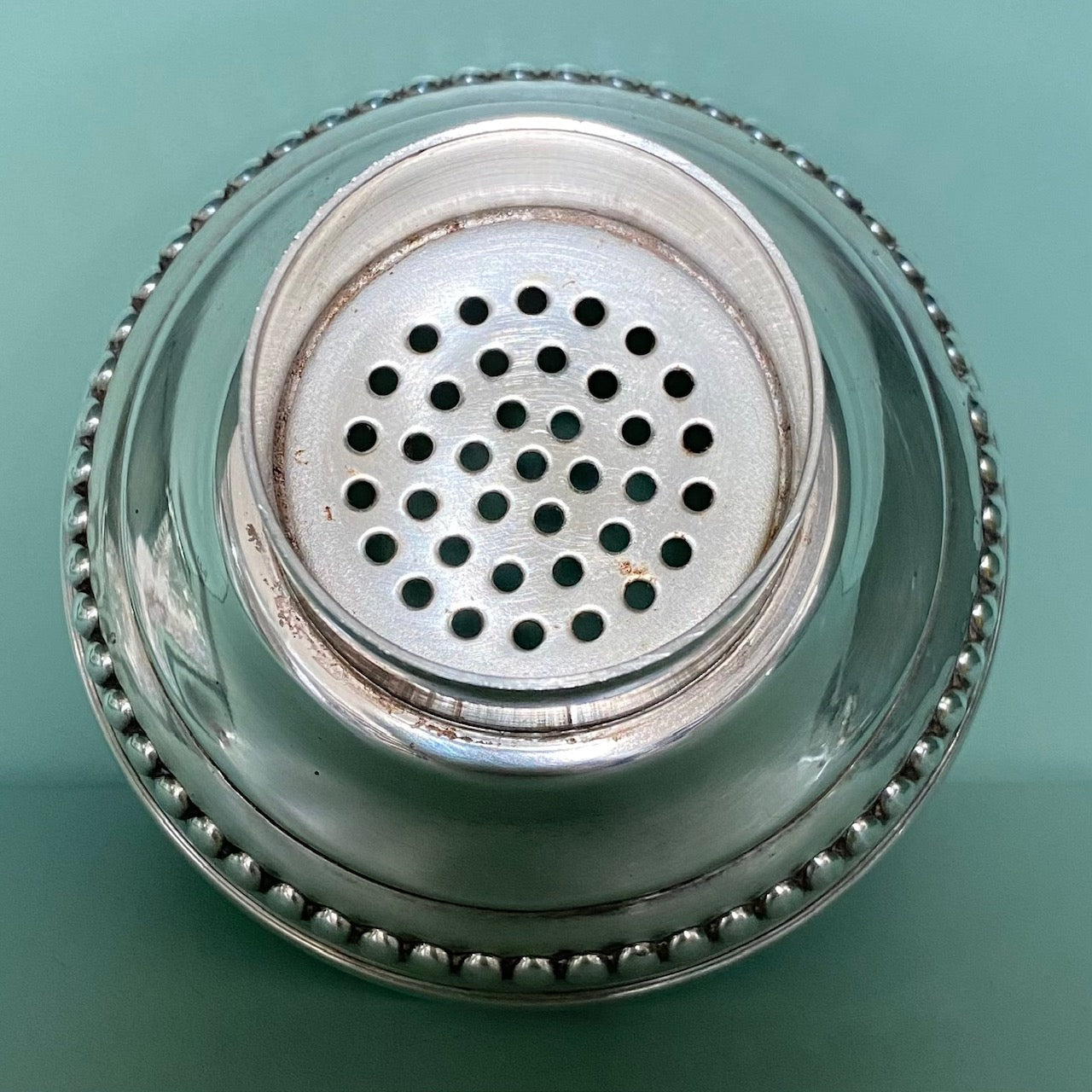 Elegant Silver Plated Cocktail Shaker H107
