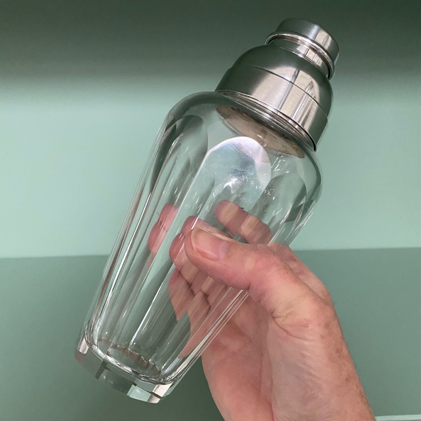 Crystal Cocktail Shaker with Silver Plated Lid G164