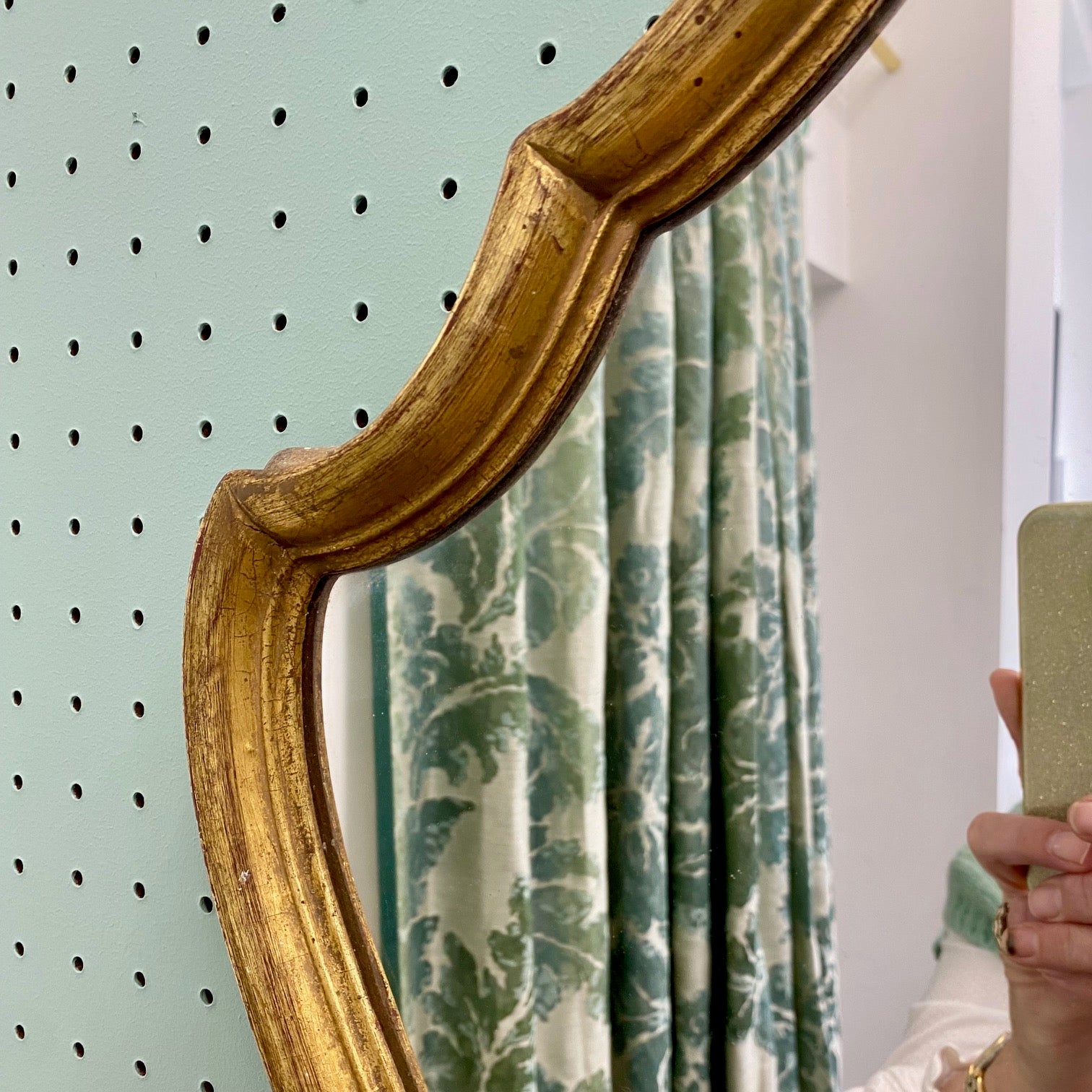 Pretty French Gilt Mirror W56
