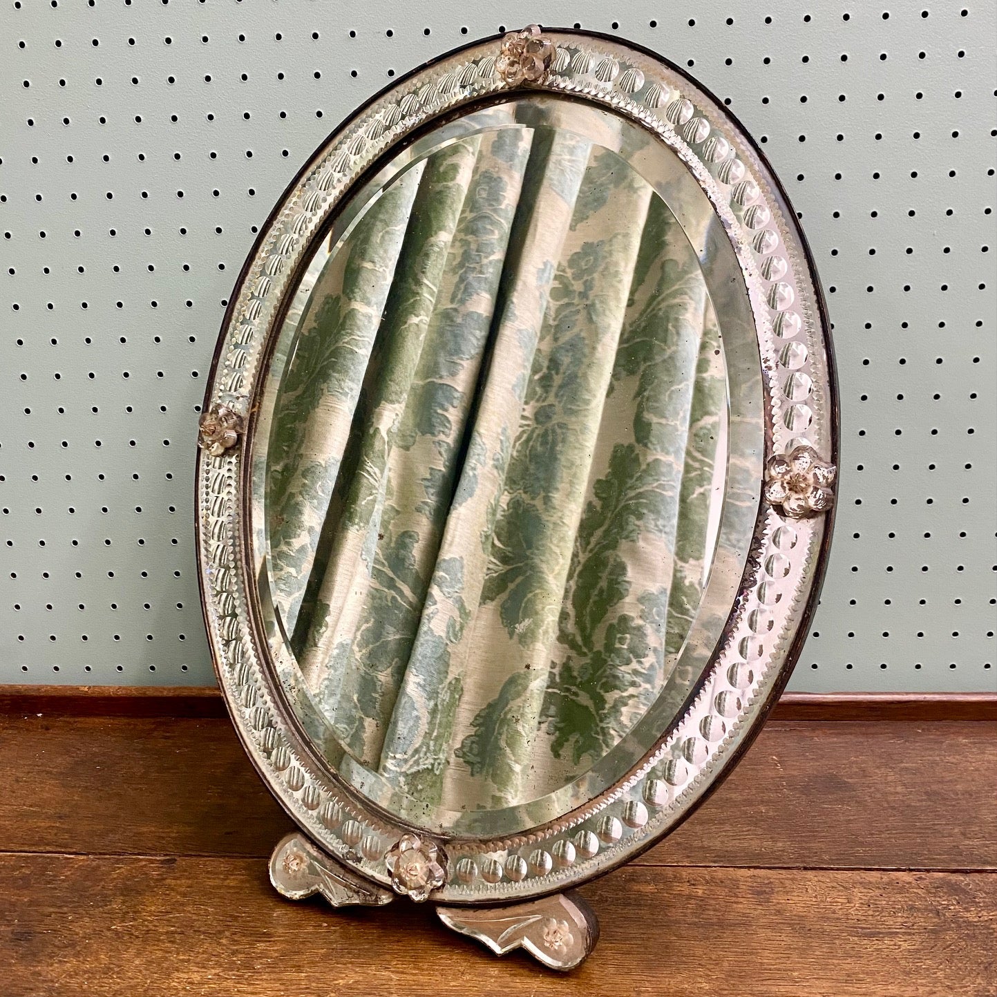 Oval Venetian Dressing Table Mirror H141