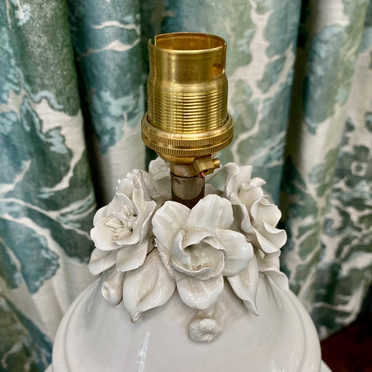 Large Urn Shaped Lamp with Floral Swag F194