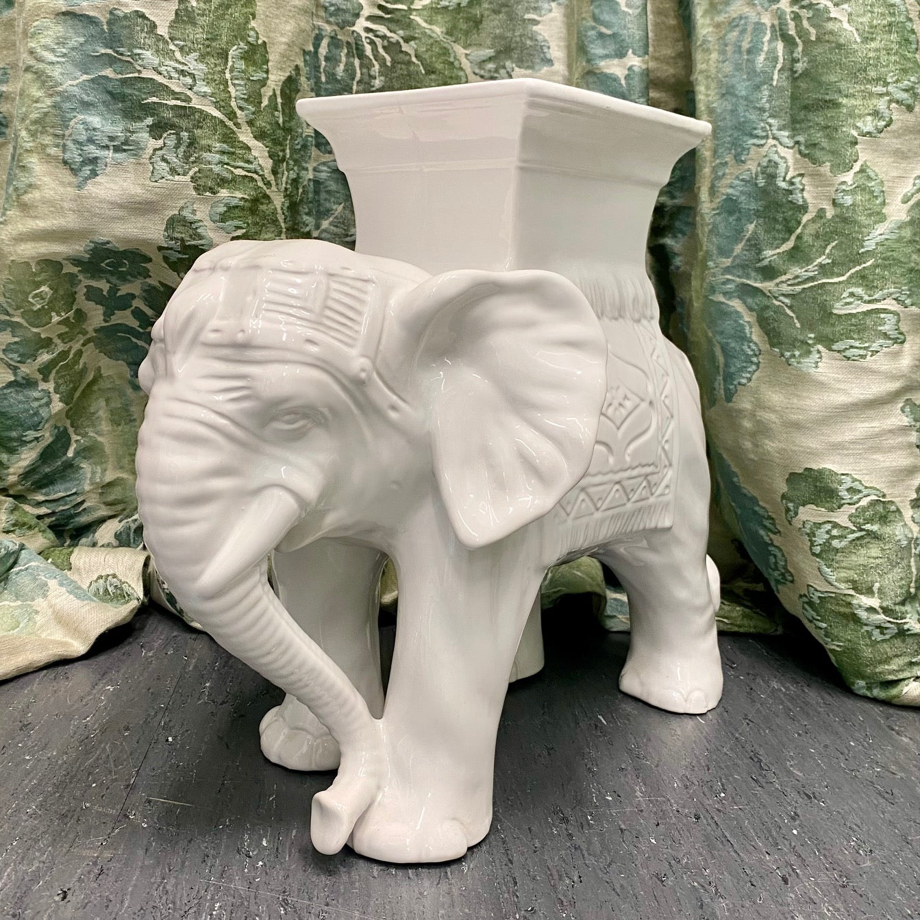 Vintage White China Elephant Jardiniere Stand H152