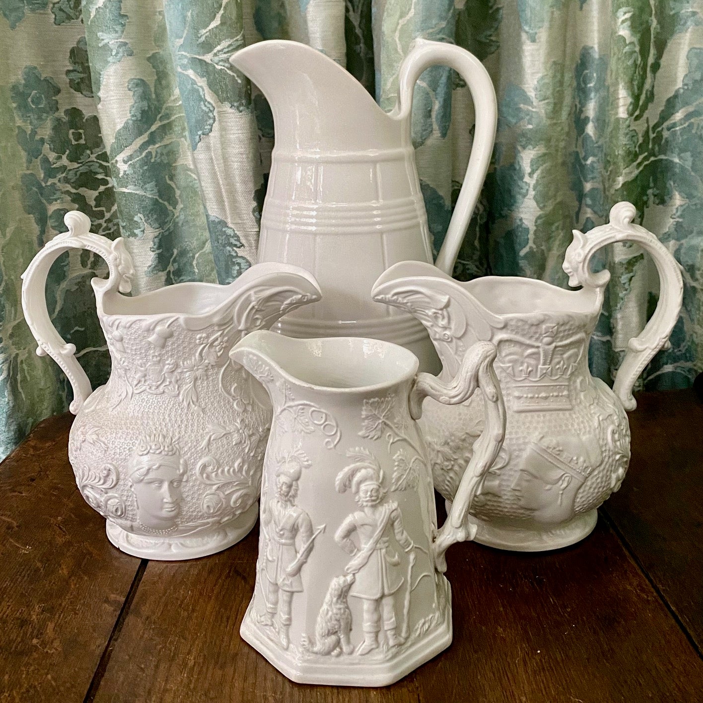 A superb Commemorative Queen Victoria Jug A159