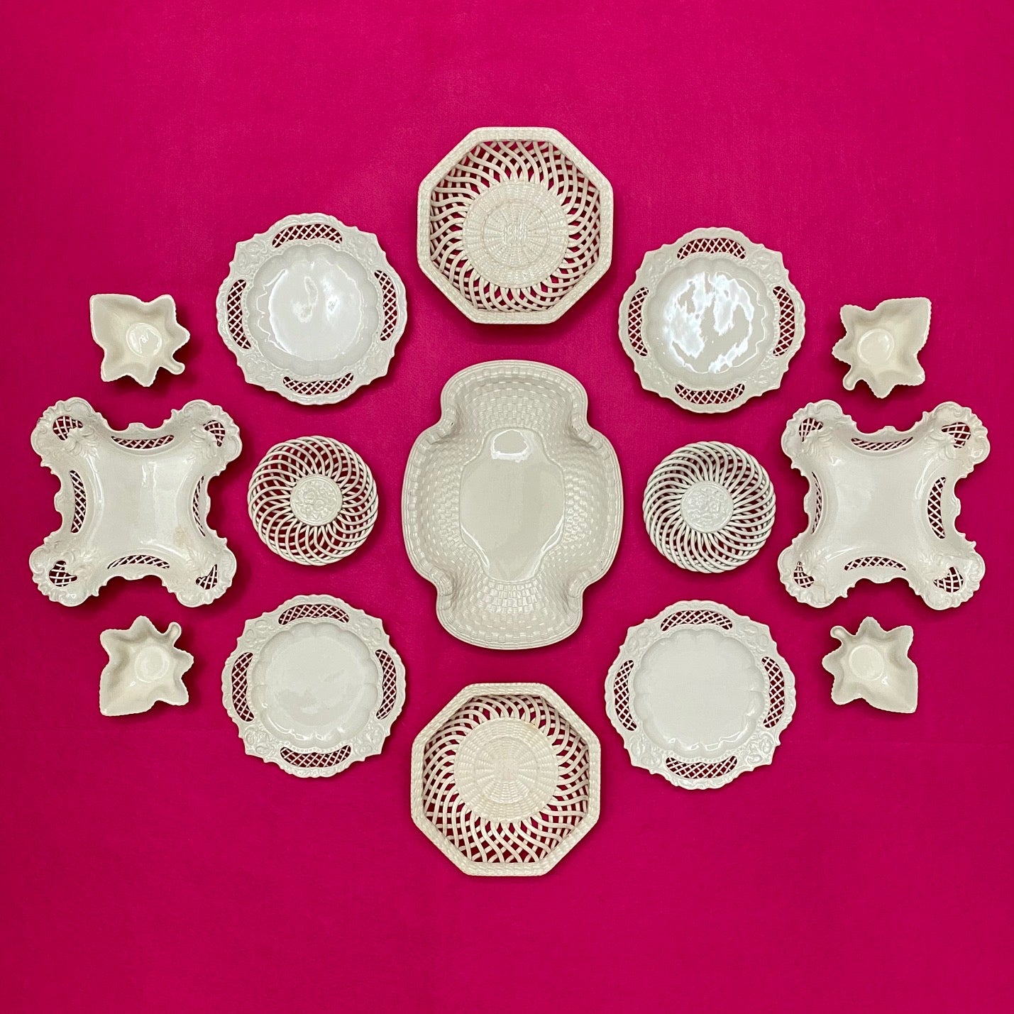 Stunning Antique Lattice Creamware Display 991
