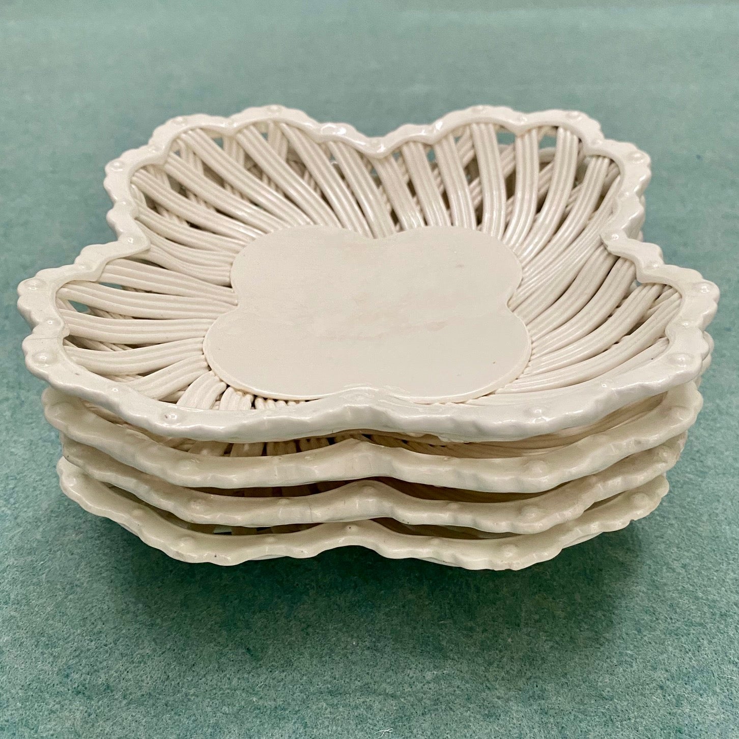 Small Lattice Creamware Display E31