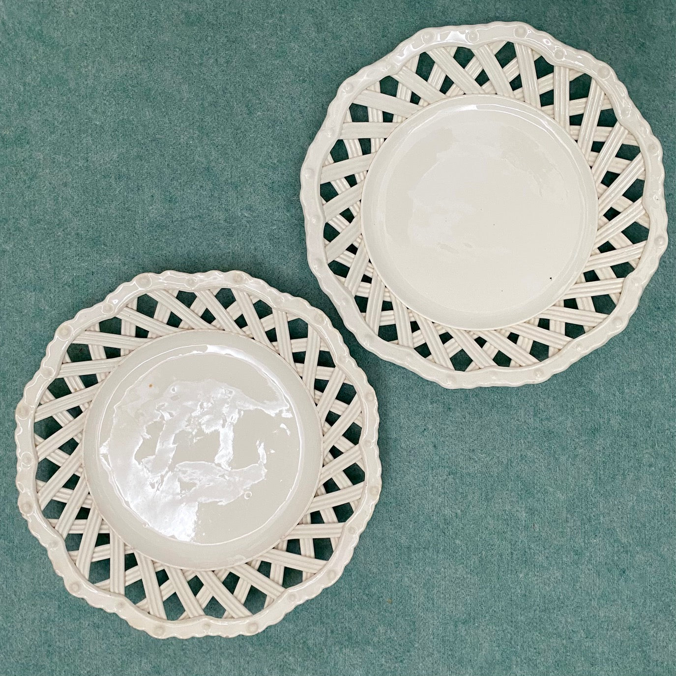 Small Lattice Creamware Display E31