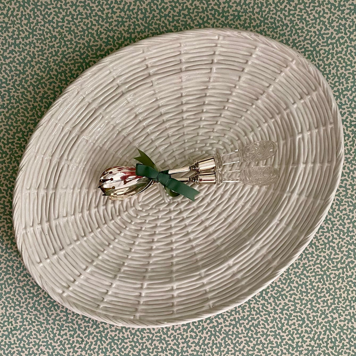LARGE Italian, white basketweave Platter H195