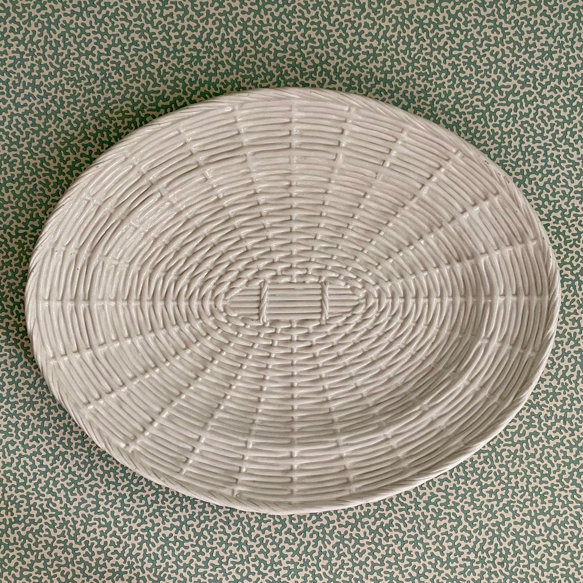 LARGE Italian, white basketweave Platter H195