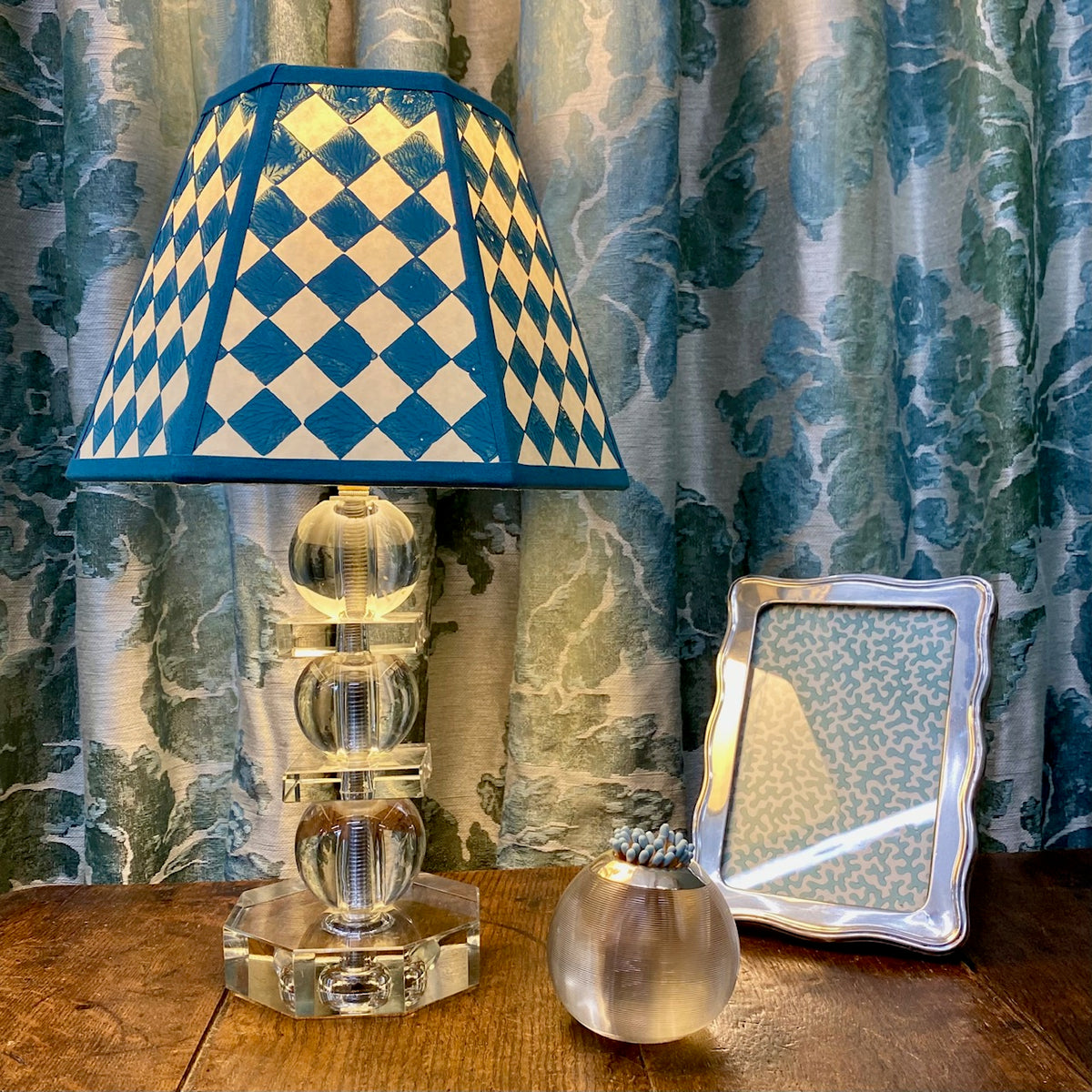 1970's Stacked Spheres and Squares Crystal Table Lamp E154