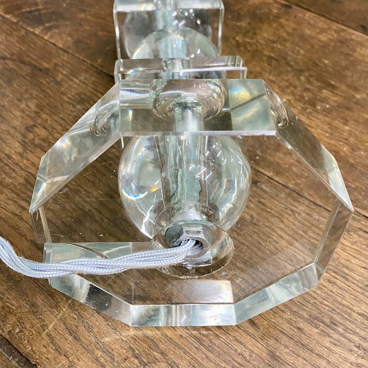 1970's Stacked Spheres and Squares Crystal Table Lamp E154
