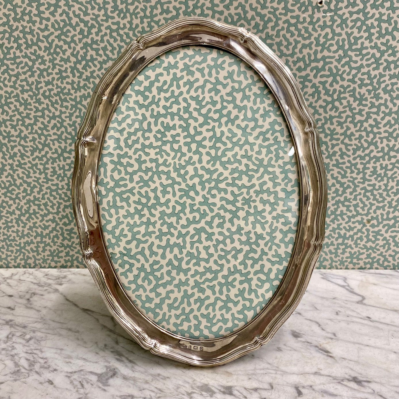 Silver Medium Size Oval Photo Frame