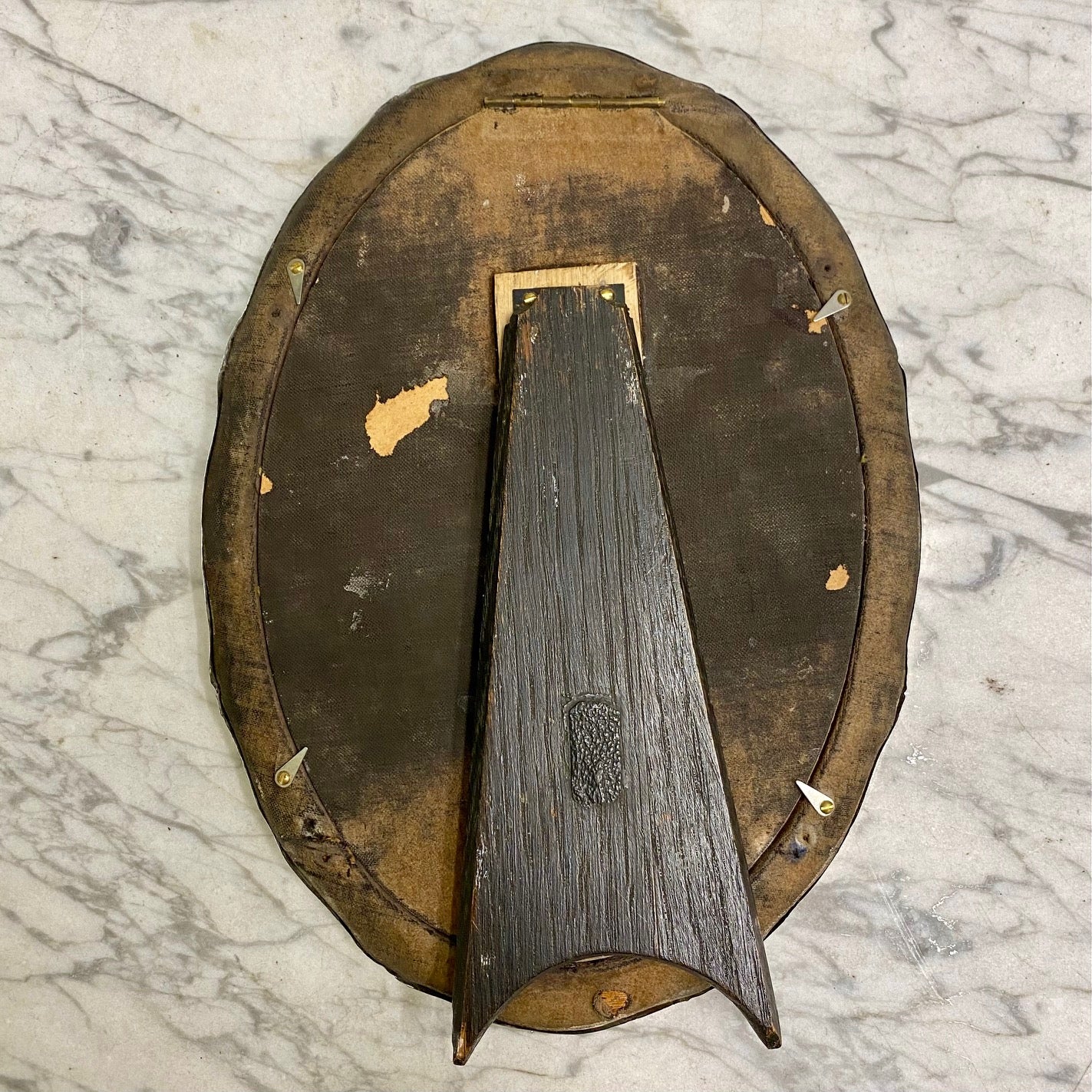 Silver Medium Size Oval Photo Frame