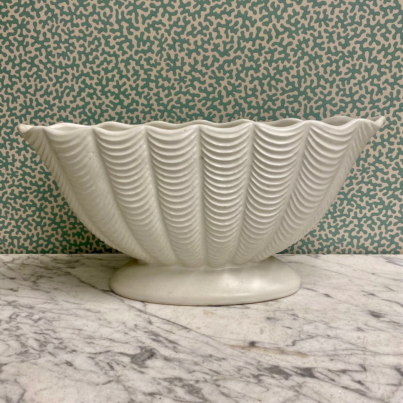 Dartmouth Medium Mantle Vase