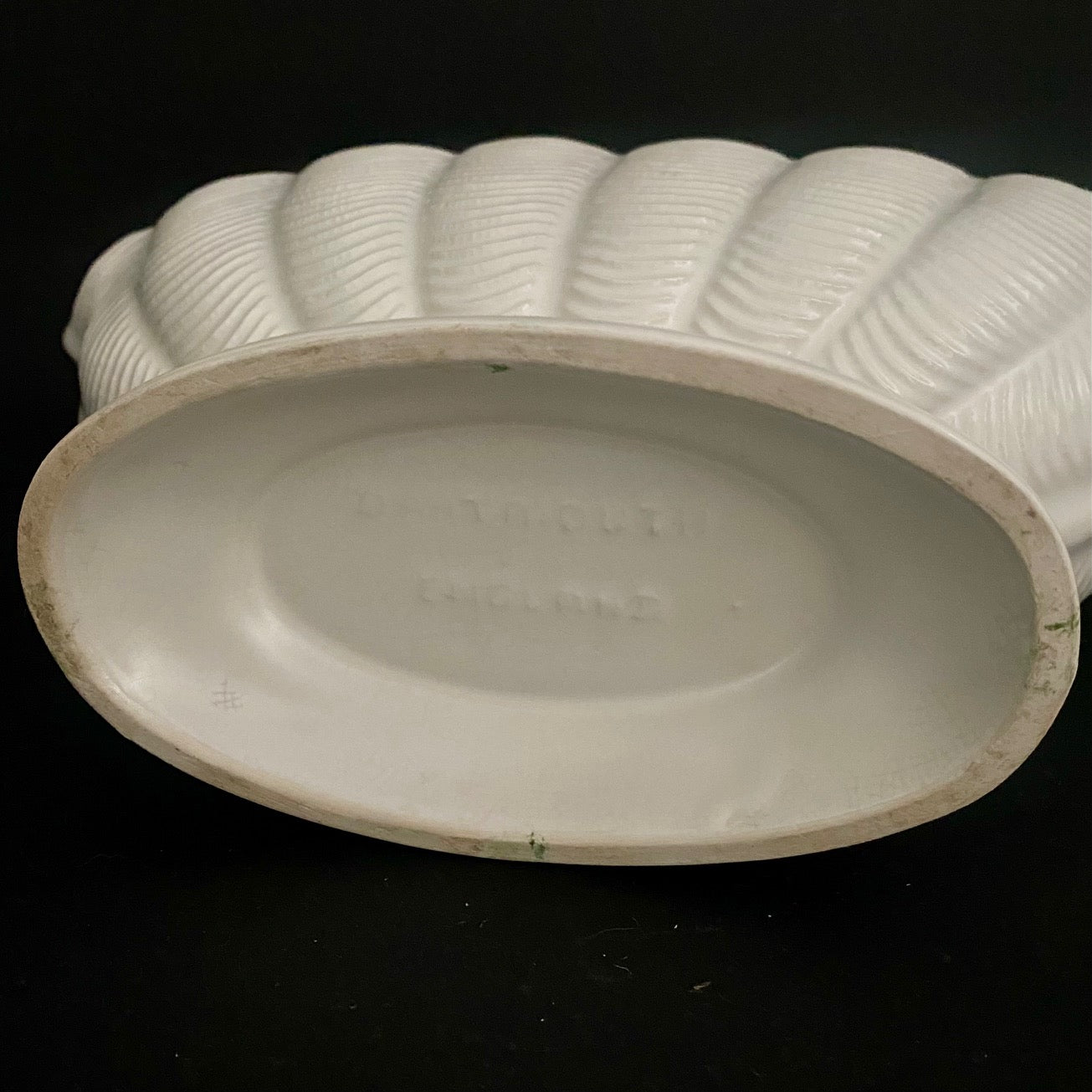 Dartmouth Medium Mantle Vase