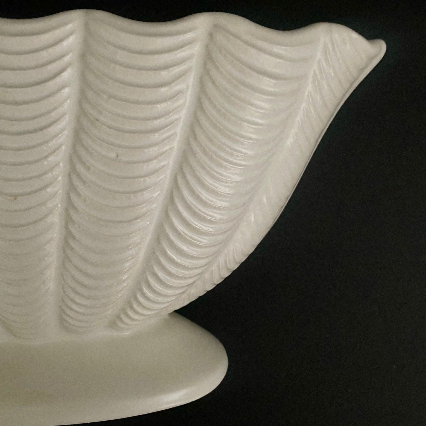 Dartmouth Medium Mantle Vase