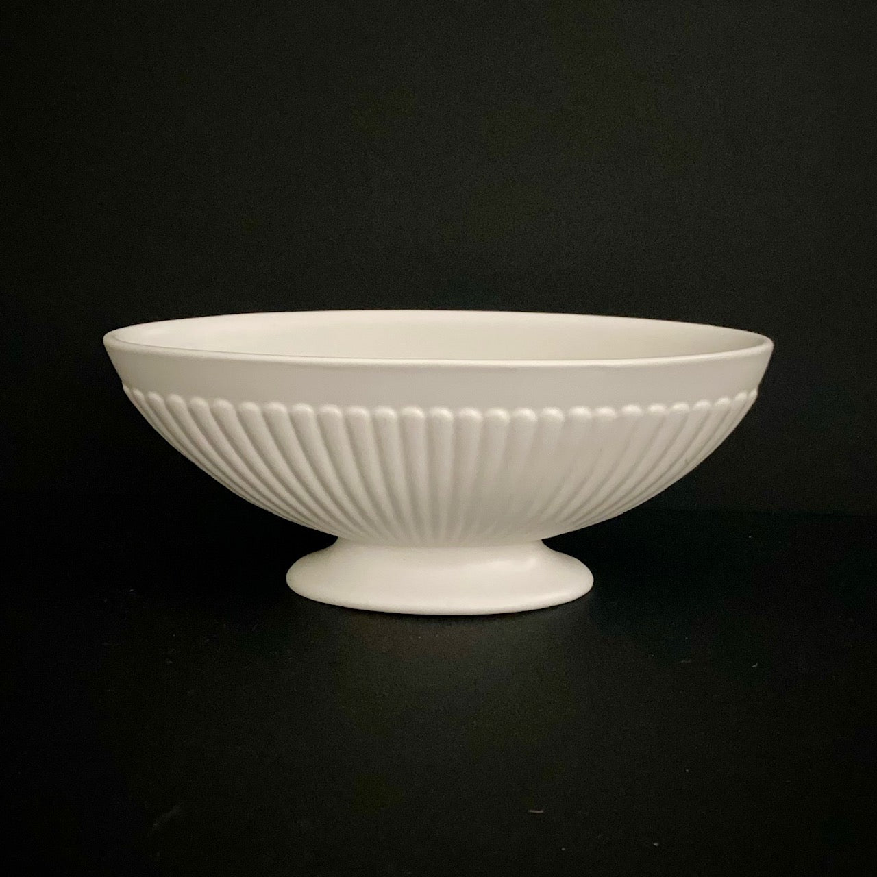 Small Classic Wedgwood Small Mantle Vase