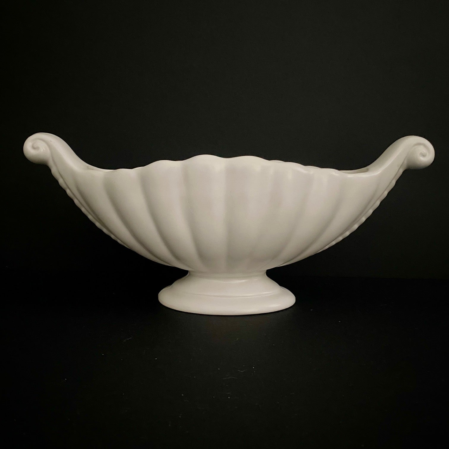 Dartmouth Medium Mantle Vase