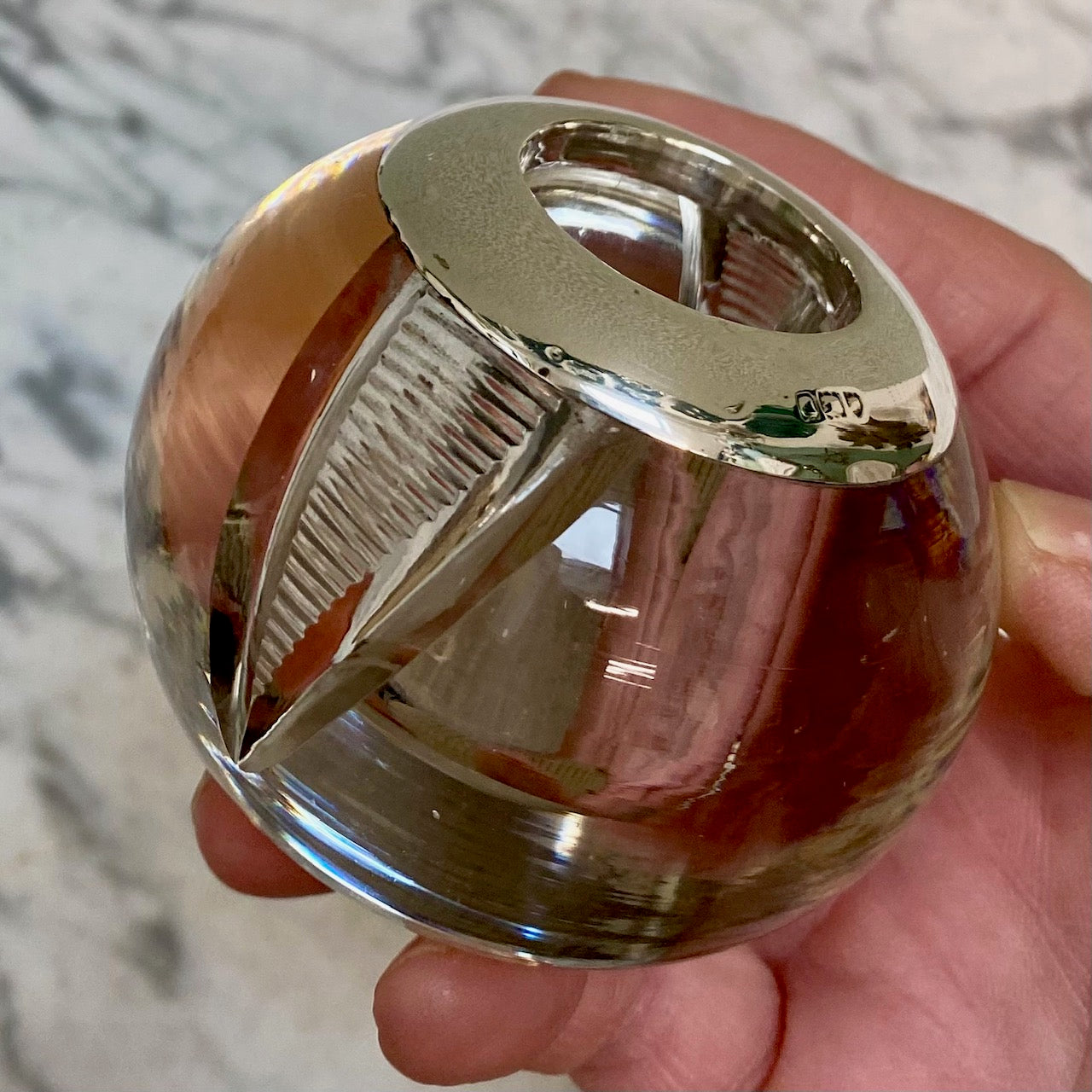 HIGHLY UNUSUAL V DESIGN MATCHSTRIKER