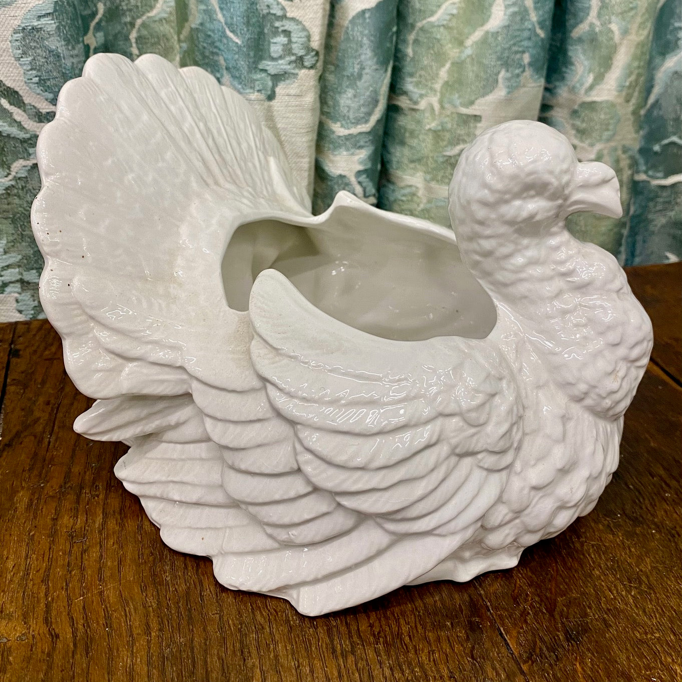 Vintage White Ceramic Turkey Planter Centrepiece