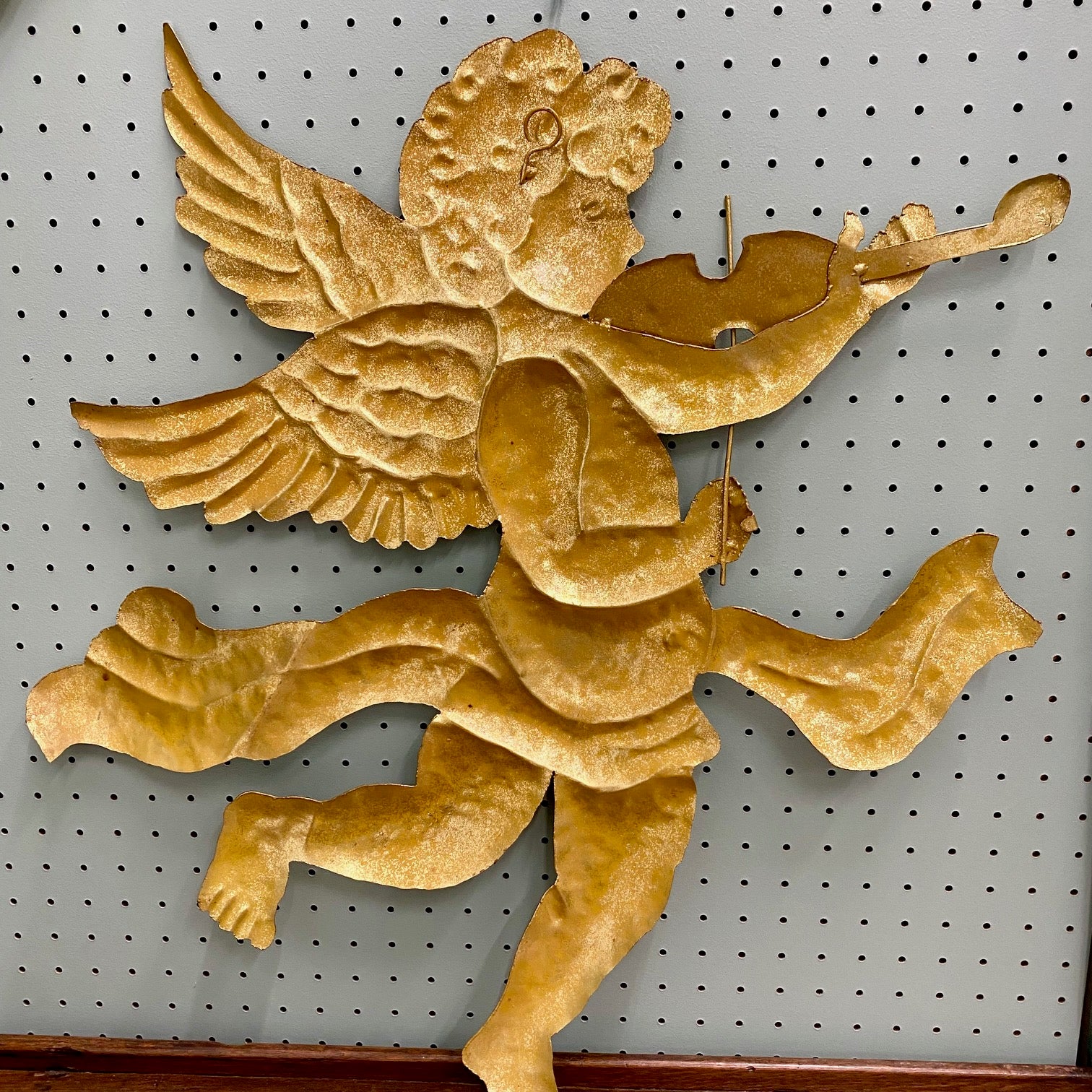 Large Pair of Vintage Gold Metal Cherubs