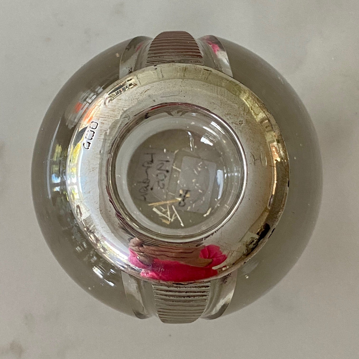 HIGHLY UNUSUAL V DESIGN MATCHSTRIKER