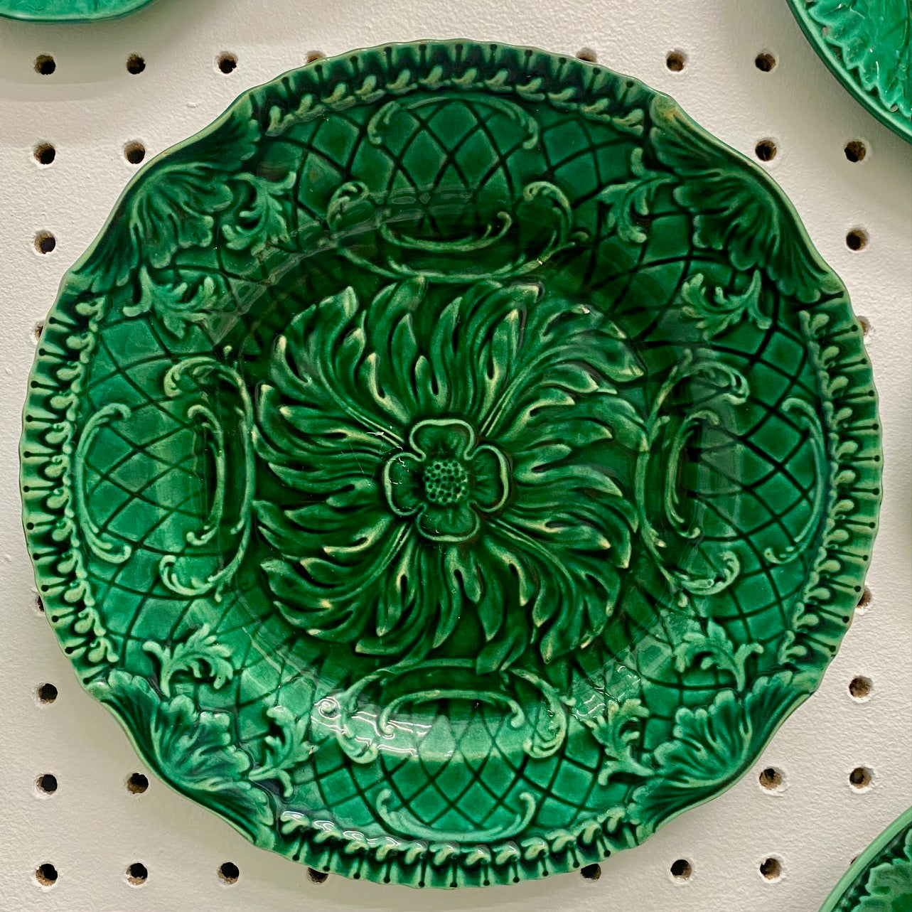 Large Antique Green Leaf Wall Display