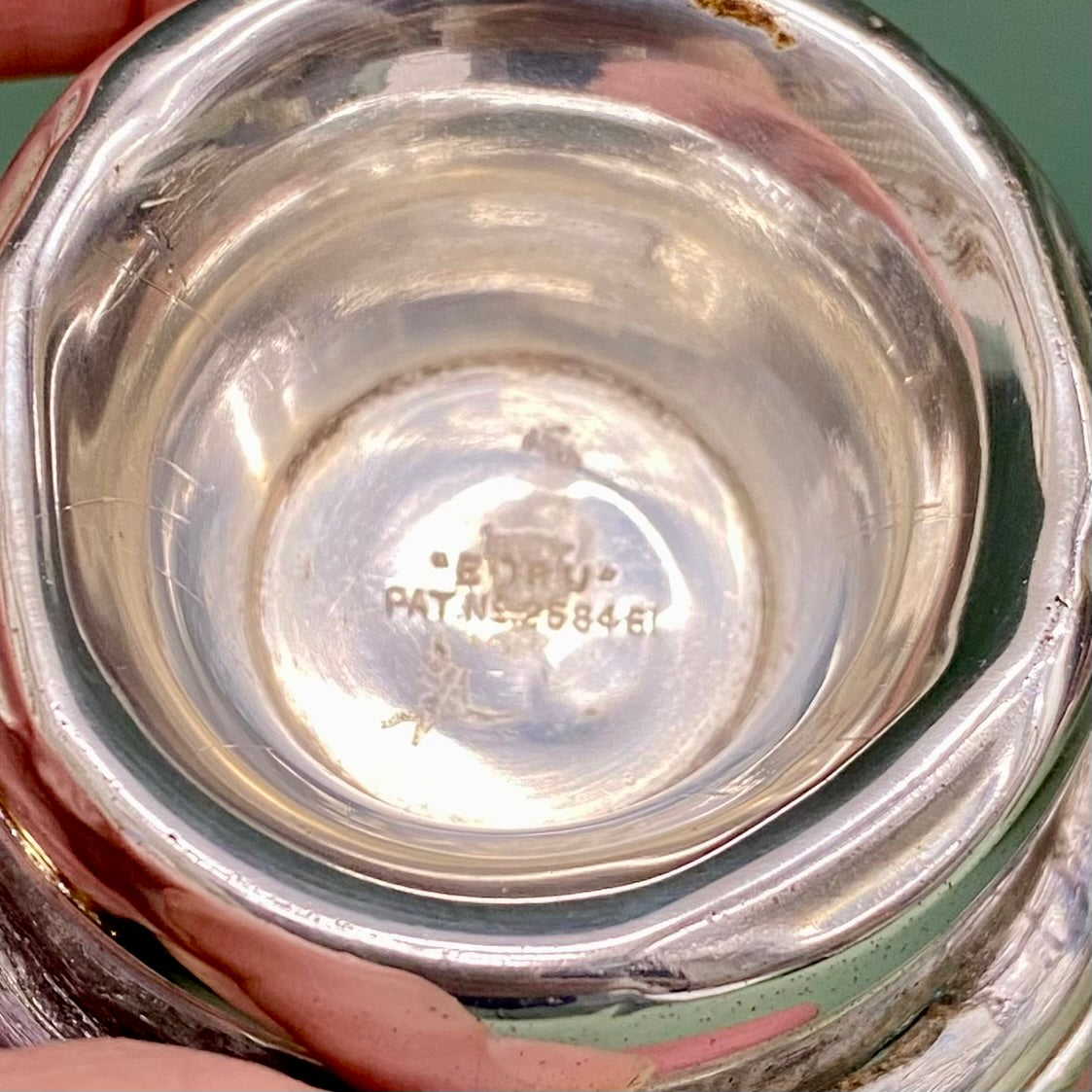ART DECO 1920'S LARGE SILVER PLATED COCKTAIL SHAKER X52